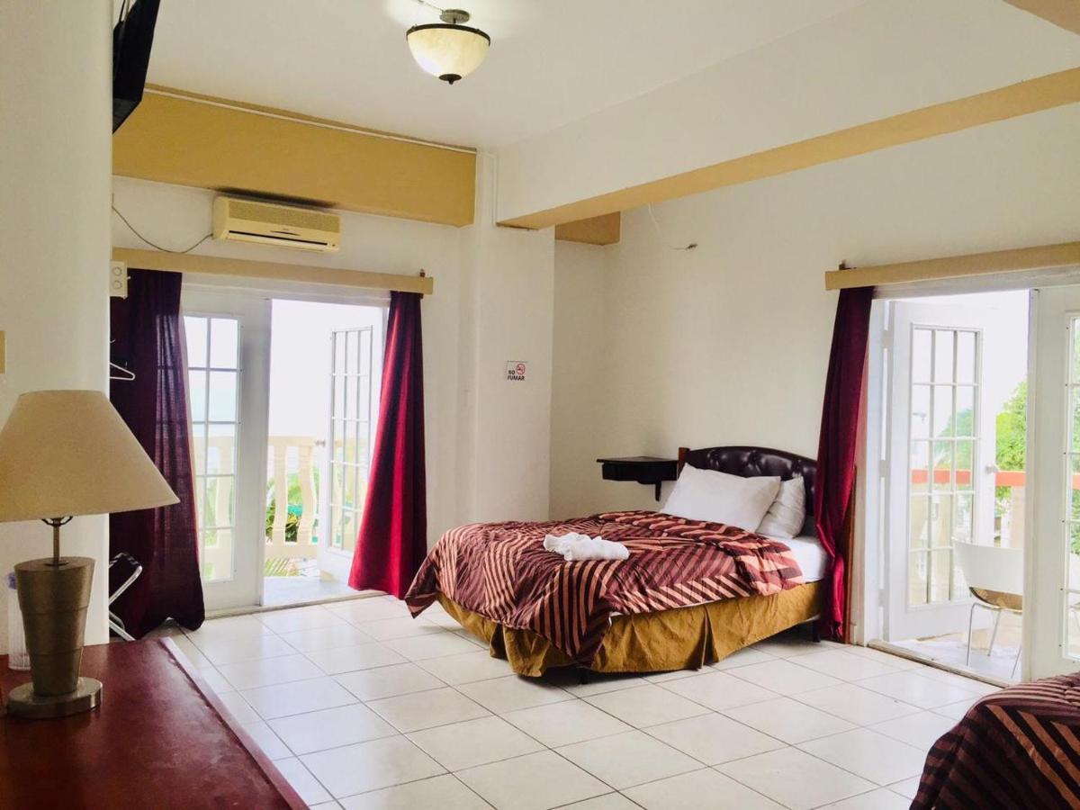 Hotel Art Deco Beach La Ceiba Buitenkant foto