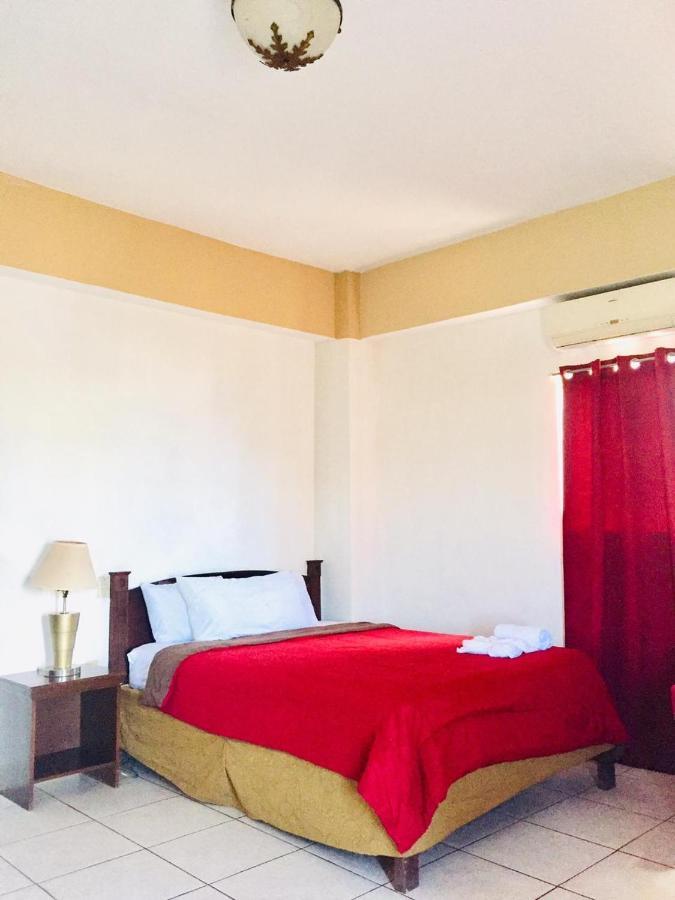 Hotel Art Deco Beach La Ceiba Buitenkant foto