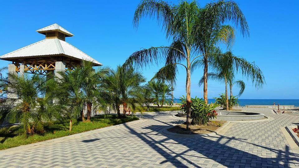 Hotel Art Deco Beach La Ceiba Buitenkant foto