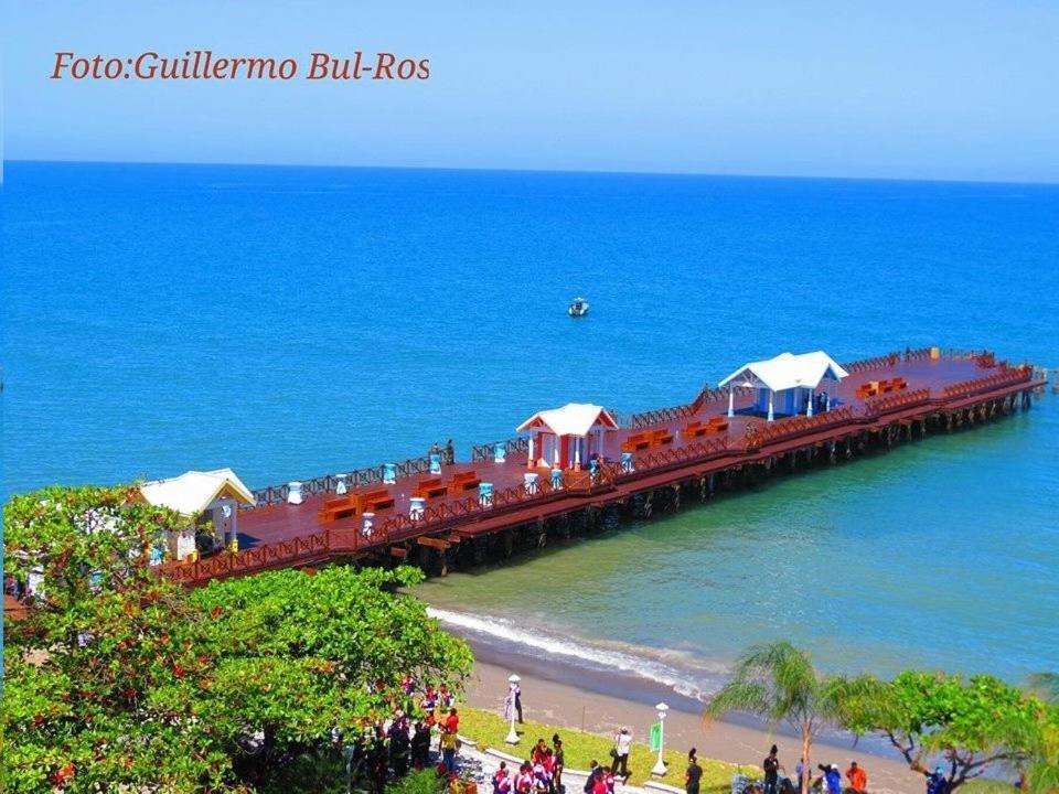 Hotel Art Deco Beach La Ceiba Buitenkant foto